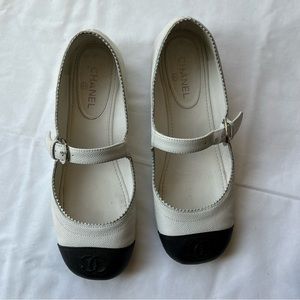 CHANEL Mary Janes, 35